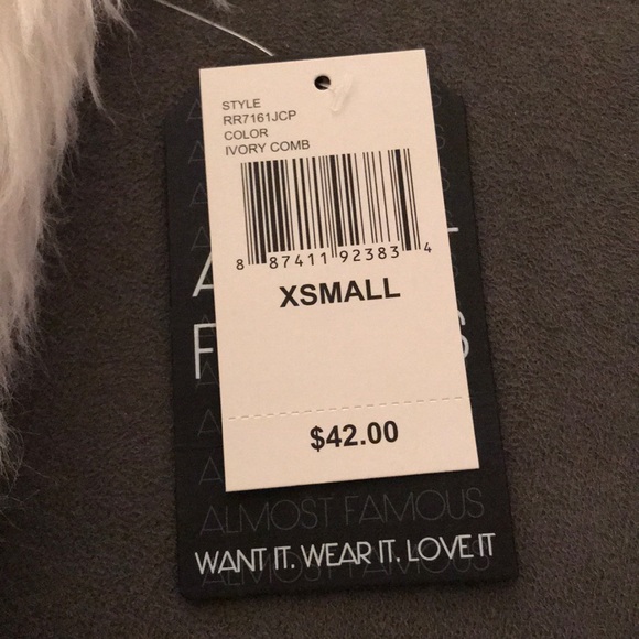 White Fur Vest - Picture 3 of 3
